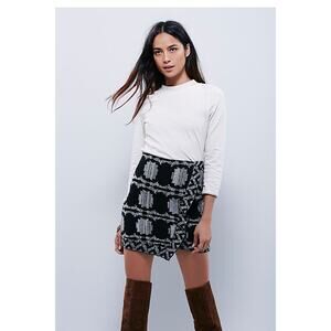 Free People Womens size Small Wrapped In You Blanket Skirt Aztec Geometric NEW